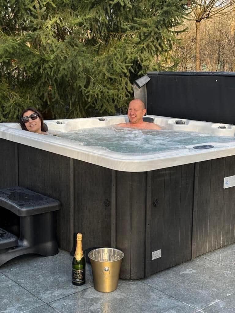 Le Colibri Spa Jacuzzi Durbuy Eksteriør bilde